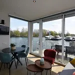 Floating vacationhome Sylt